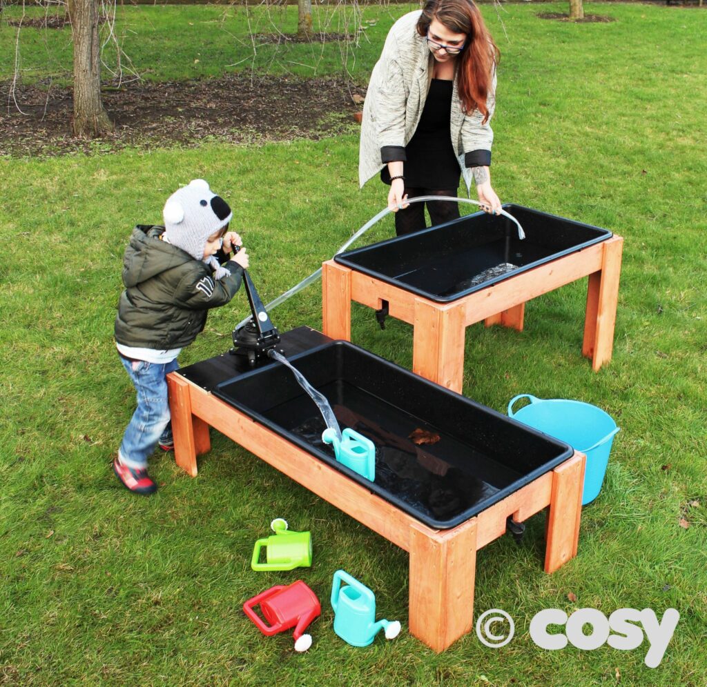 Water play - tray play